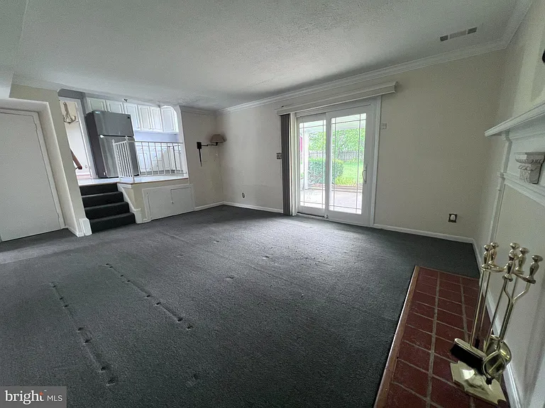 8407 Thornton Rd — Photo 10