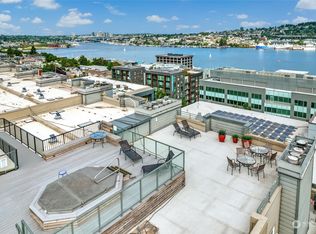 1504 Aurora Ave N APT 405, Seattle, WA