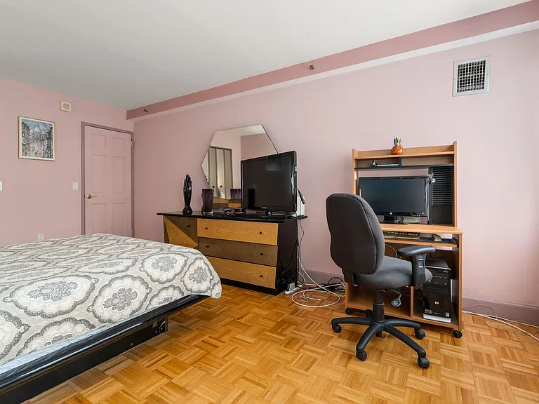 1731 Beacon St #221 — Photo 12