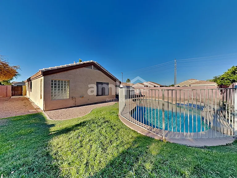 1925 E Palomino Dr — Photo 16