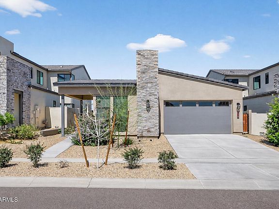 2nd image of 810 E HOPI Trail