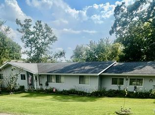 242 Gall Rd, Columbia, IL 62236