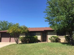 308 Hallmark Dr W, Fort Worth, TX 76134