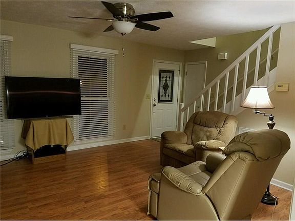 2nd image of 254 Hickory View Dr