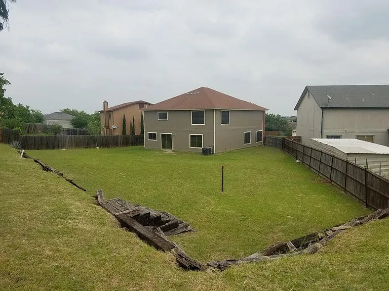 7902 Oval Mdws — Photo 13