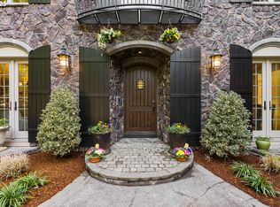 2147 Glenmorrie Ln, Lake Oswego, OR 97034