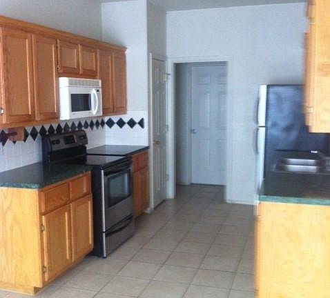 3rd image of 2708 Littlewood Dr