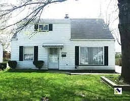 27150 Gary Ave photo 1