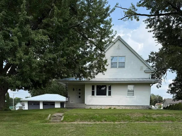 205 Grand Ave SW, Shellsburg, IA 52332