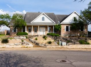 2003 Vista Ridge Dr, Kerrville, TX 78028