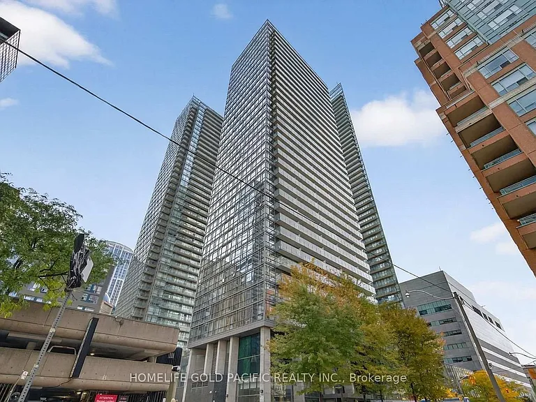 37 Grosvenor St #1205 — Photo 1