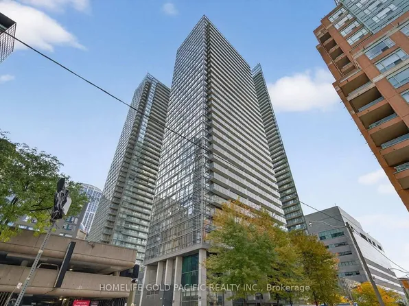 37 Grosvenor St, Toronto, ON