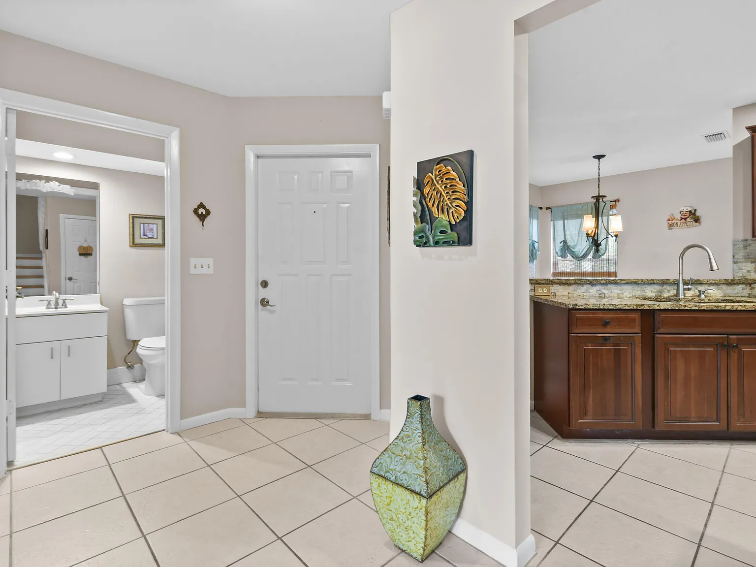 3 bed, 2.5 bath, 1990 sqft, $6,000 — Photo 4