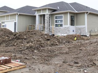 3812 Prairie Breeze Rd, Lincoln, NE 68516
