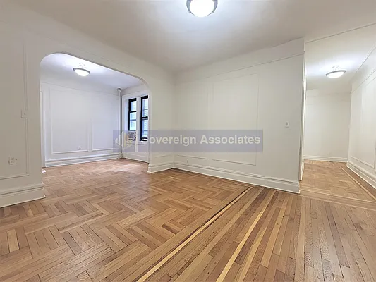 Rented by Sovereign Associates | media 19