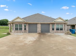 525 E Spring Valley Rd #201, Hewitt, TX 76643