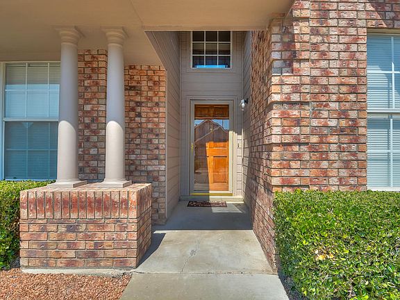 3rd image of 7805 Snowberry St NW
