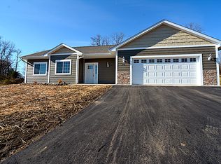 214 3rd St NE, Milaca, MN 56353