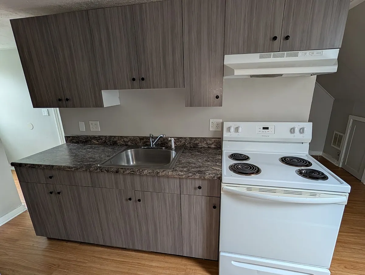 Building Photo - 549 Valley St #22