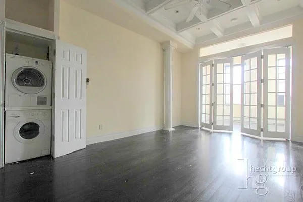 Rented by Hecht Group | media 30