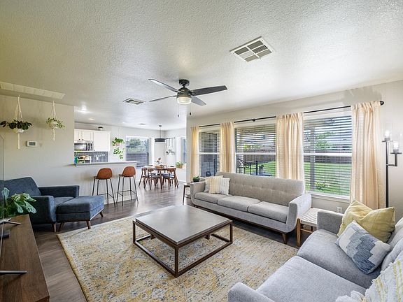 4th image of 1505 Tea Leaf Dr