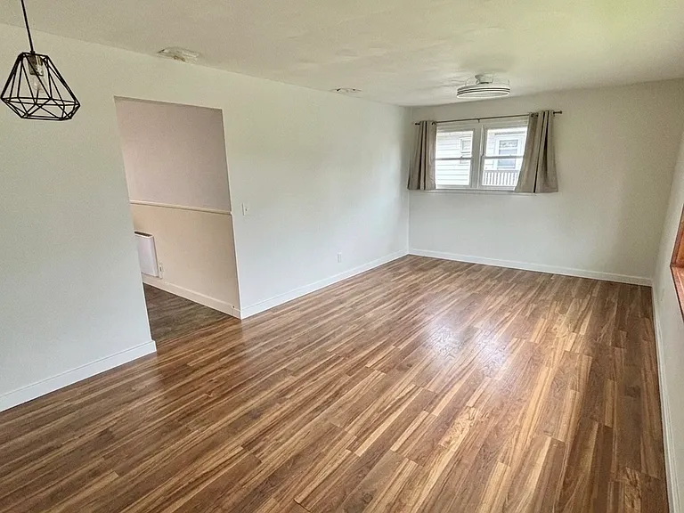 617 June St — Photo 1
