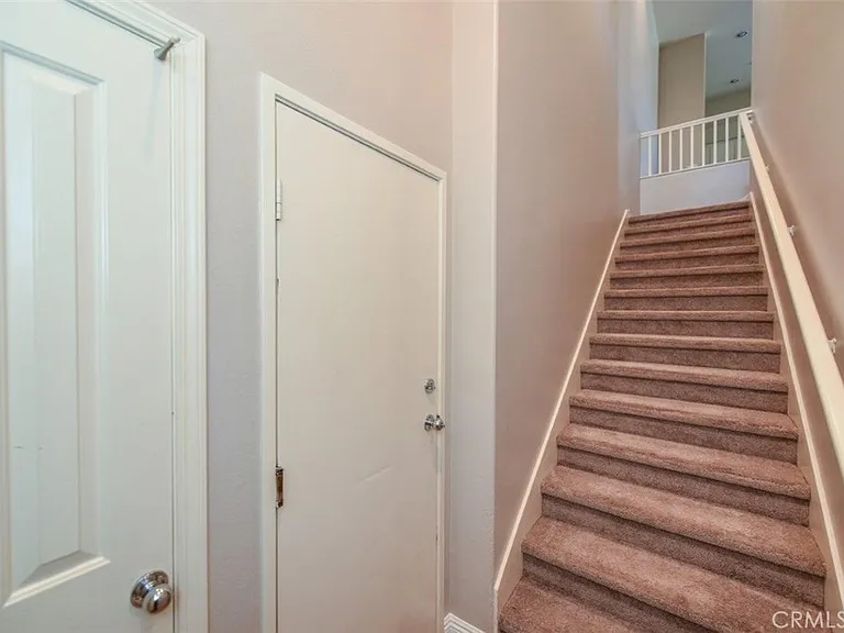 708 Solvay Aisle — Photo 8