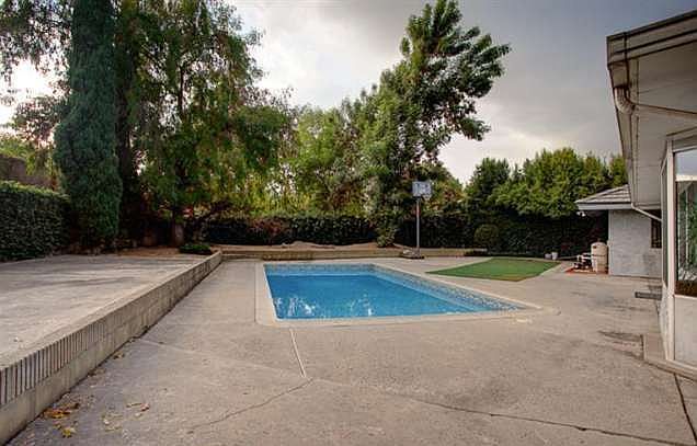 2nd image of 1023 El Caballo Dr