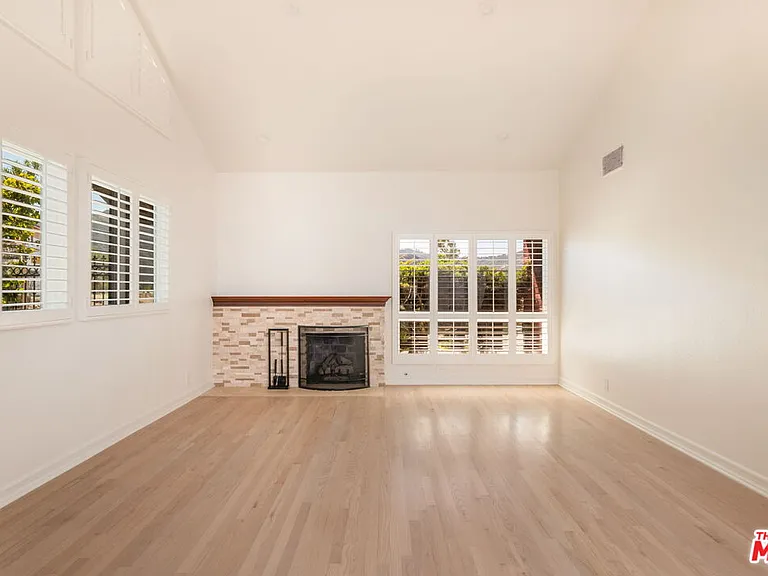 17309 Avenida De La Herradura — Photo 10