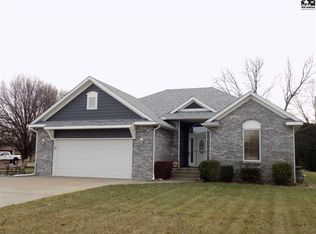 1101 Barberry Dr, Hutchinson, KS 67502
