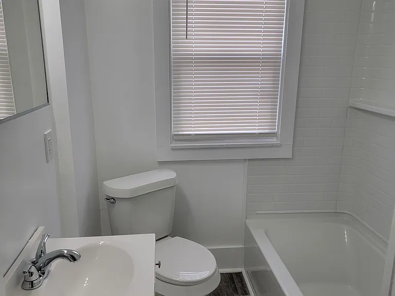 43 W Charlotte St #3 — Photo 5