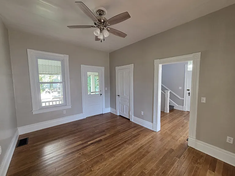 709 Dewitt Ave — Photo 8