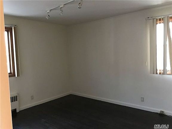 2nd image of 512 127th Bch