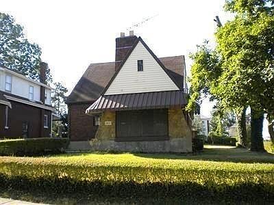 1st image of 1801 Catalina Ave