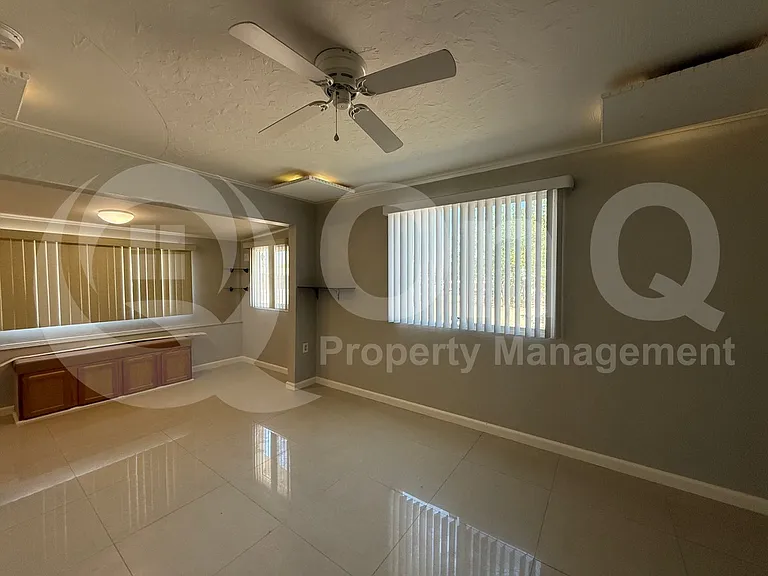 3838 E Seneca St — Photo 15