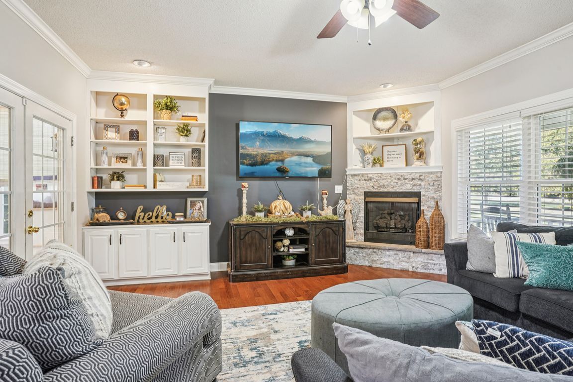 next background image