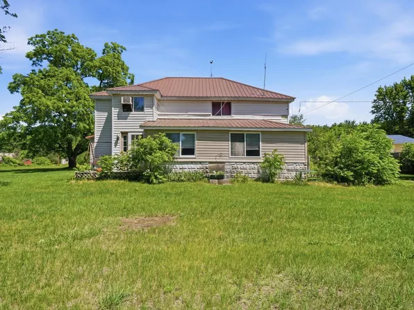 10332 Dodge Rd, Montrose, MI 48457