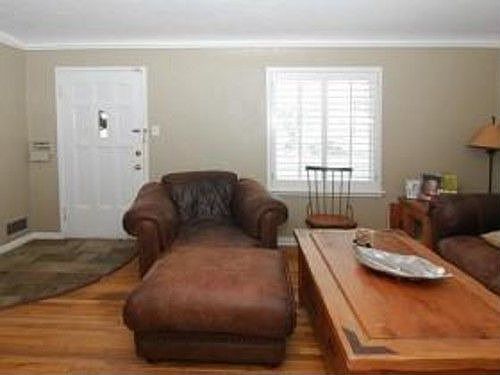 4th image of 1567 E Ramona Ave