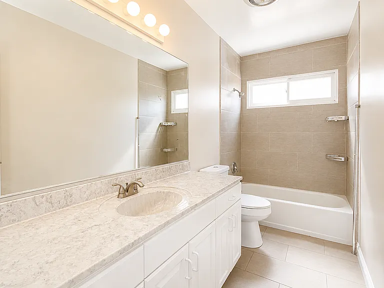 1290 Brightwood St — Photo 8