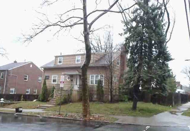 2nd image of 104 Sanford Pl
