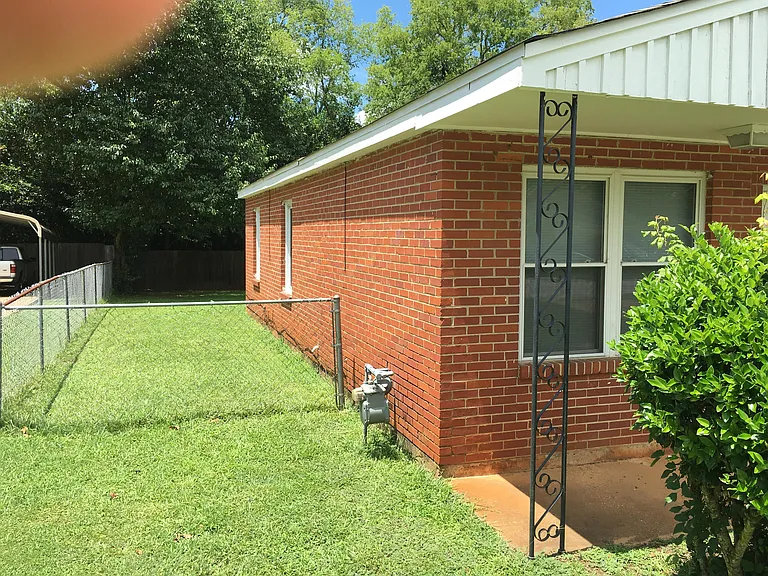 353 Milton Rd — Photo 8