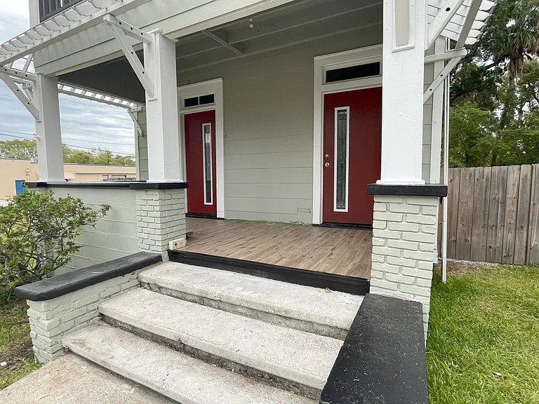 419 N Washington St — Photo 3