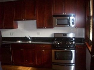 1572 N Hoyne Ave, Chicago, IL 60622