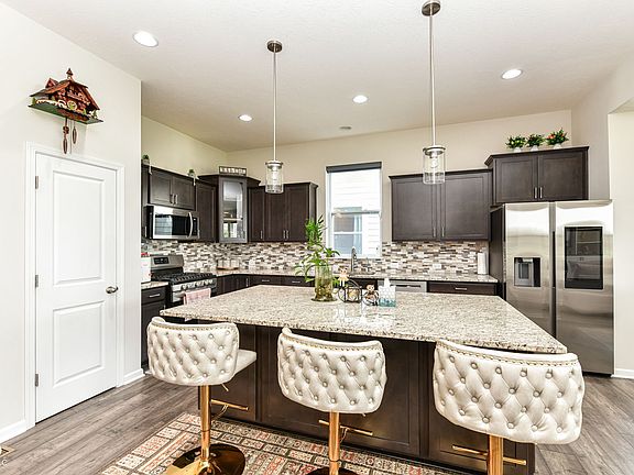 3rd image of 18313 Edinbrook Ln