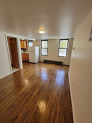 1st image of 388 17th St #2L