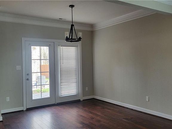 5th image of 1182 Gunn Hall Dr #B