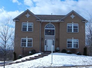 9310 Marshall Rd, Cranberry Township, PA 16066