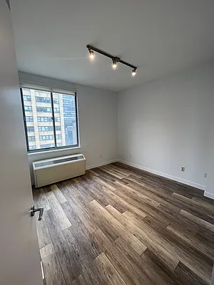 Rented by Maidman Realty Group LL | media 64