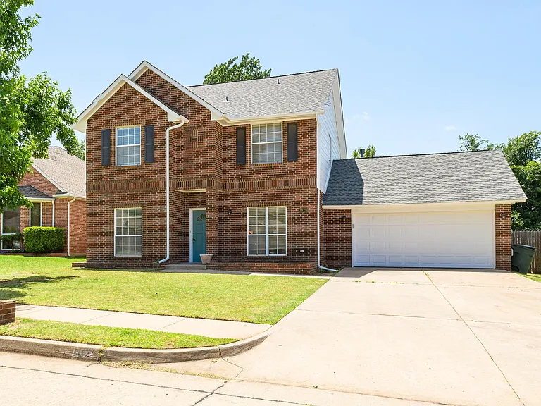1829 Courtney Ln — Photo 44