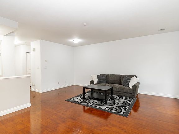 5th image of 20875 88th Ave #25